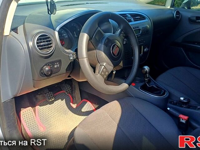 Сірий Сеат Leon, об'ємом двигуна 2 л та пробігом 299 тис. км за 5650 $, фото 6 на Automoto.ua