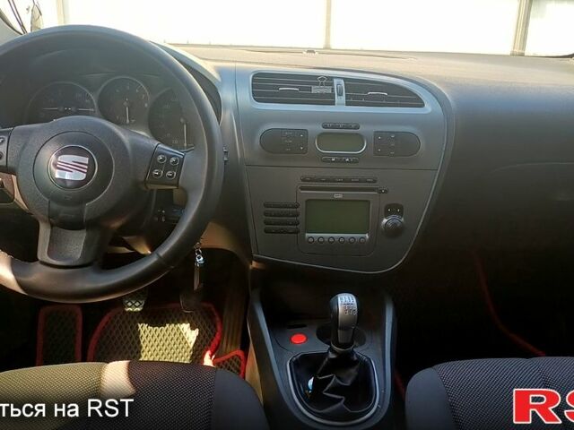 Сірий Сеат Leon, об'ємом двигуна 2 л та пробігом 299 тис. км за 5650 $, фото 7 на Automoto.ua
