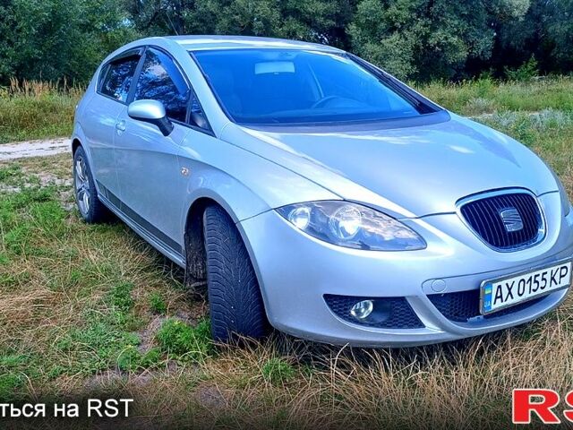 Сірий Сеат Leon, об'ємом двигуна 2 л та пробігом 299 тис. км за 5650 $, фото 1 на Automoto.ua