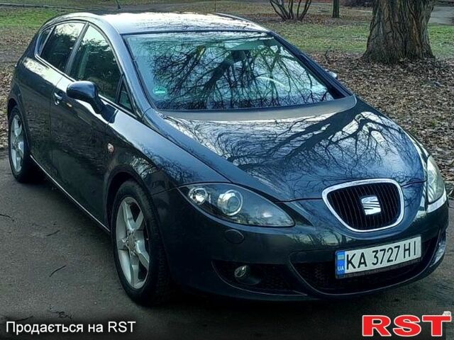 Серый Сеат Леон, объемом двигателя 2 л и пробегом 280 тыс. км за 7900 $, фото 2 на Automoto.ua