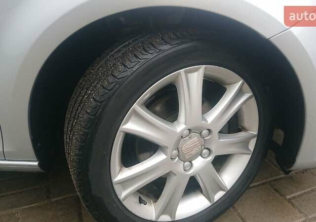 Серый Сеат Леон, объемом двигателя 1.6 л и пробегом 234 тыс. км за 6150 $, фото 6 на Automoto.ua