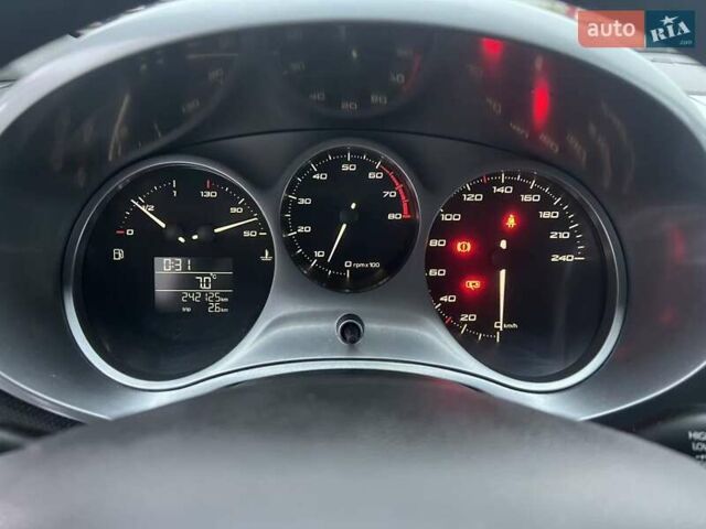 Серый Сеат Леон, объемом двигателя 1.6 л и пробегом 242 тыс. км за 6500 $, фото 25 на Automoto.ua