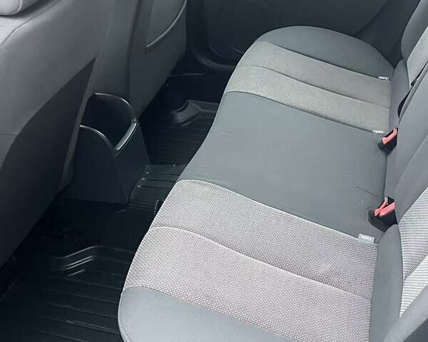 Серый Сеат Леон, объемом двигателя 1.6 л и пробегом 242 тыс. км за 6500 $, фото 11 на Automoto.ua