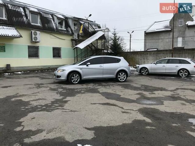 Серый Сеат Леон, объемом двигателя 0 л и пробегом 183 тыс. км за 6150 $, фото 2 на Automoto.ua