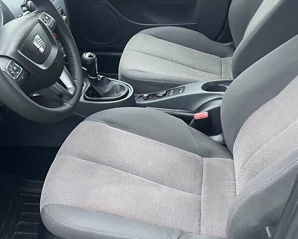 Серый Сеат Леон, объемом двигателя 1.6 л и пробегом 242 тыс. км за 6500 $, фото 9 на Automoto.ua