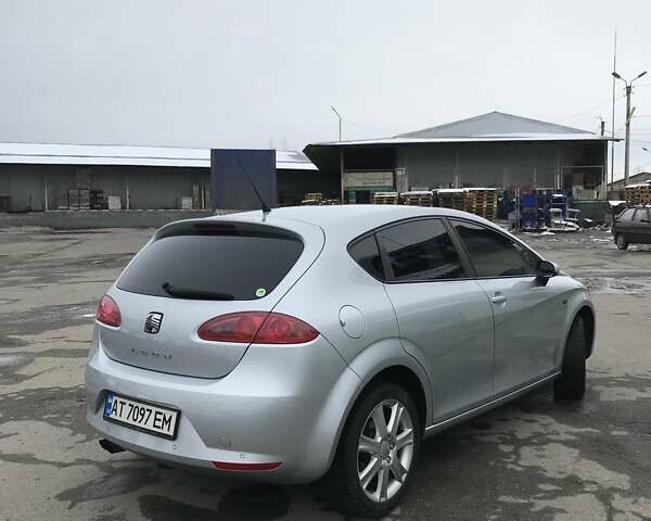 Серый Сеат Леон, объемом двигателя 0 л и пробегом 183 тыс. км за 6150 $, фото 3 на Automoto.ua