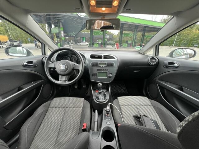 Сірий Сеат Leon, об'ємом двигуна 1.4 л та пробігом 234 тис. км за 5900 $, фото 6 на Automoto.ua