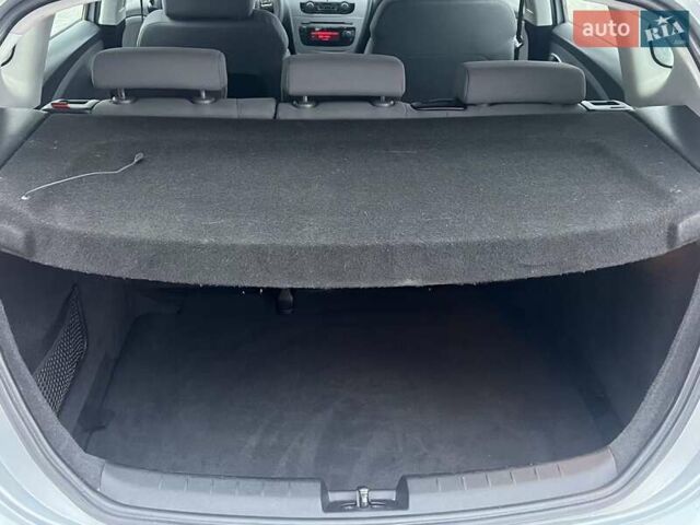 Серый Сеат Леон, объемом двигателя 1.6 л и пробегом 242 тыс. км за 6500 $, фото 26 на Automoto.ua