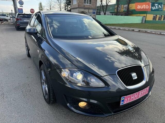 Сірий Сеат Leon, об'ємом двигуна 1.8 л та пробігом 176 тис. км за 7900 $, фото 3 на Automoto.ua