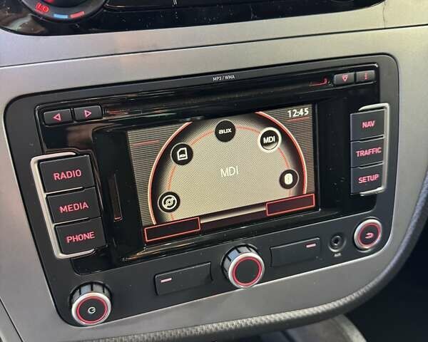 Сірий Сеат Leon, об'ємом двигуна 1.8 л та пробігом 176 тис. км за 7900 $, фото 45 на Automoto.ua