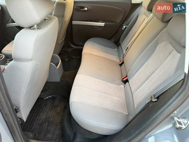 Сірий Сеат Leon, об'ємом двигуна 1.4 л та пробігом 238 тис. км за 5900 $, фото 27 на Automoto.ua