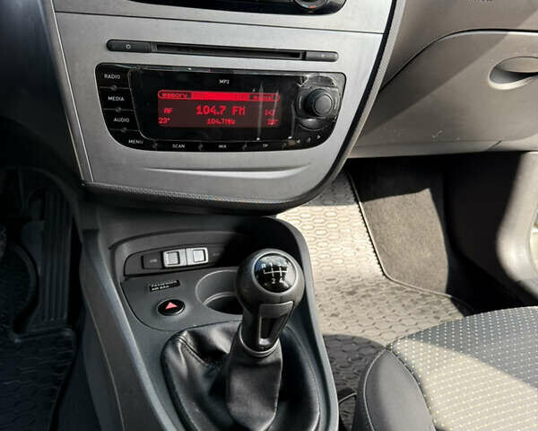 Сірий Сеат Leon, об'ємом двигуна 1.9 л та пробігом 267 тис. км за 6200 $, фото 21 на Automoto.ua