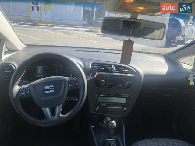 Сірий Сеат Leon, об'ємом двигуна 1.6 л та пробігом 218 тис. км за 5000 $, фото 7 на Automoto.ua
