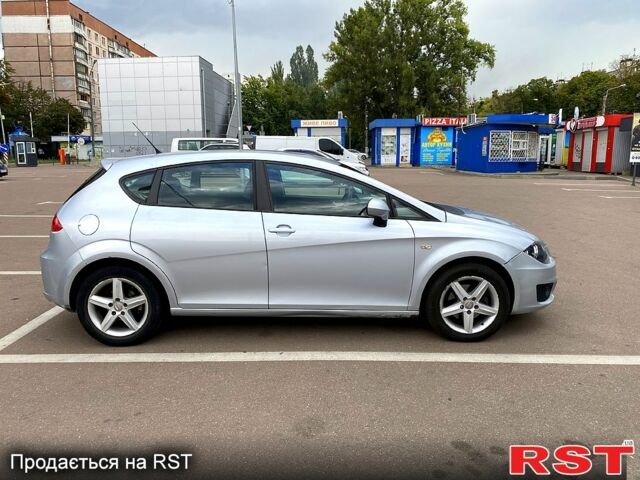 Сірий Сеат Leon, об'ємом двигуна 1.6 л та пробігом 218 тис. км за 6000 $, фото 1 на Automoto.ua