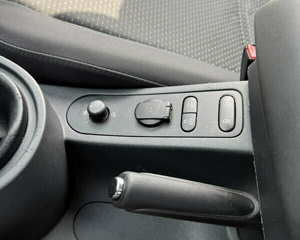 Сірий Сеат Leon, об'ємом двигуна 1.9 л та пробігом 267 тис. км за 6200 $, фото 20 на Automoto.ua