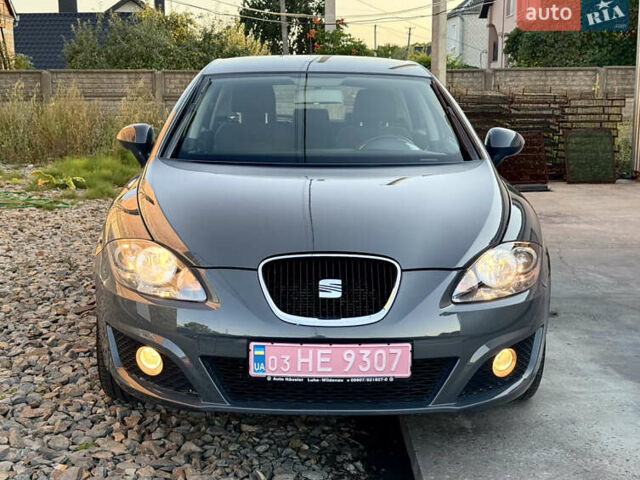 Сірий Сеат Leon, об'ємом двигуна 1.4 л та пробігом 238 тис. км за 5900 $, фото 1 на Automoto.ua