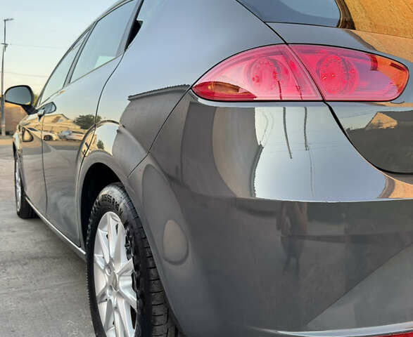 Сірий Сеат Leon, об'ємом двигуна 1.4 л та пробігом 238 тис. км за 5900 $, фото 10 на Automoto.ua