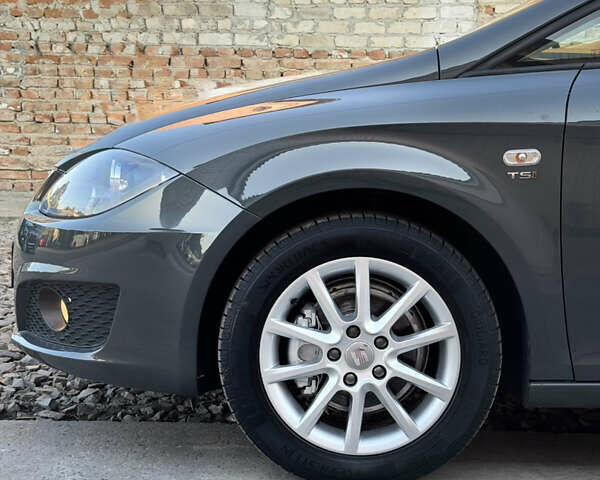Сірий Сеат Leon, об'ємом двигуна 1.4 л та пробігом 238 тис. км за 5900 $, фото 14 на Automoto.ua