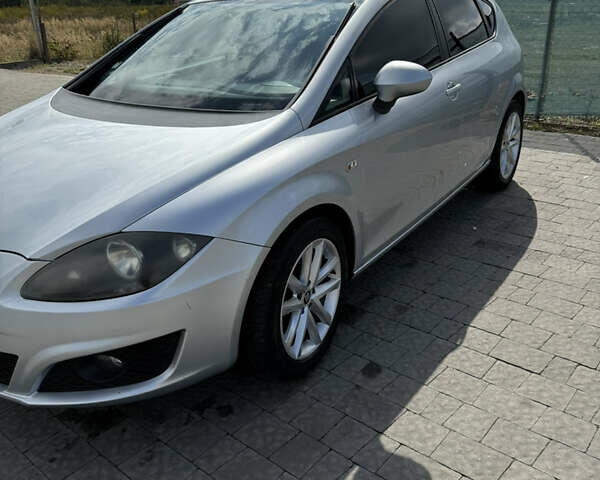 Сірий Сеат Leon, об'ємом двигуна 1.9 л та пробігом 267 тис. км за 6200 $, фото 4 на Automoto.ua