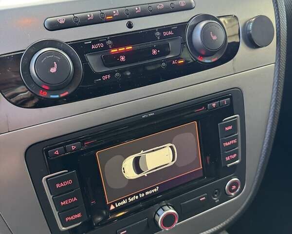 Сірий Сеат Leon, об'ємом двигуна 1.8 л та пробігом 176 тис. км за 7700 $, фото 36 на Automoto.ua