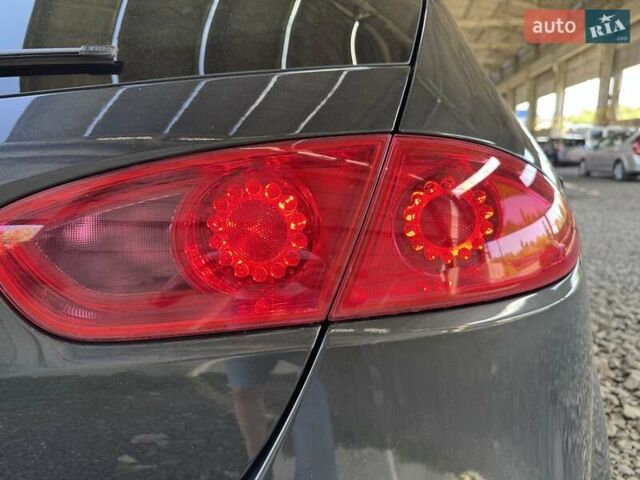 Сірий Сеат Leon, об'ємом двигуна 1.8 л та пробігом 176 тис. км за 8450 $, фото 17 на Automoto.ua