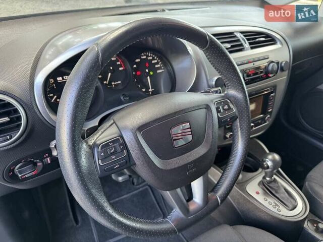 Сірий Сеат Leon, об'ємом двигуна 1.8 л та пробігом 176 тис. км за 7900 $, фото 33 на Automoto.ua