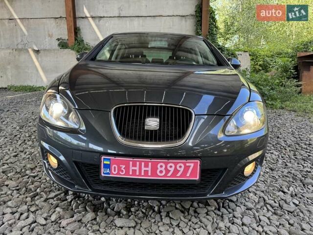 Сірий Сеат Leon, об'ємом двигуна 1.8 л та пробігом 176 тис. км за 8450 $, фото 3 на Automoto.ua