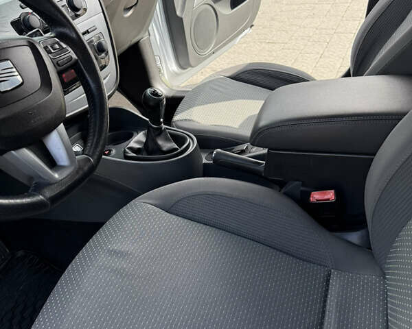 Сірий Сеат Leon, об'ємом двигуна 1.9 л та пробігом 267 тис. км за 6200 $, фото 17 на Automoto.ua