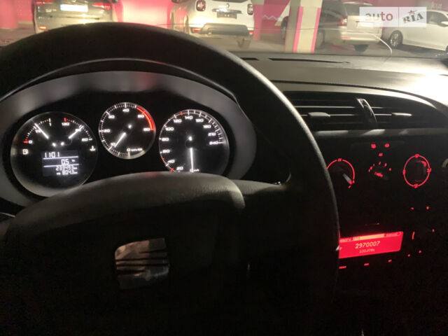 Сірий Сеат Leon, об'ємом двигуна 1.9 л та пробігом 251 тис. км за 6400 $, фото 1 на Automoto.ua