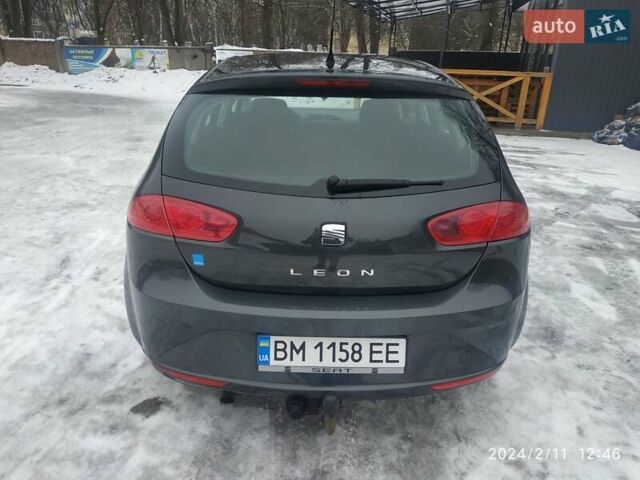 Серый Сеат Леон, объемом двигателя 1.6 л и пробегом 223 тыс. км за 8000 $, фото 3 на Automoto.ua