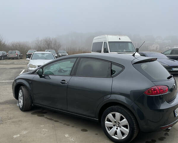 Серый Сеат Леон, объемом двигателя 1.39 л и пробегом 320 тыс. км за 6000 $, фото 8 на Automoto.ua