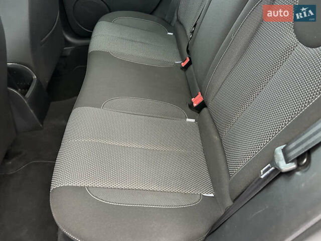 Серый Сеат Леон, объемом двигателя 1.8 л и пробегом 159 тыс. км за 8500 $, фото 40 на Automoto.ua