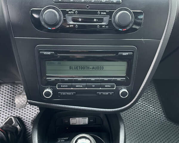 Серый Сеат Леон, объемом двигателя 1.2 л и пробегом 213 тыс. км за 5999 $, фото 33 на Automoto.ua