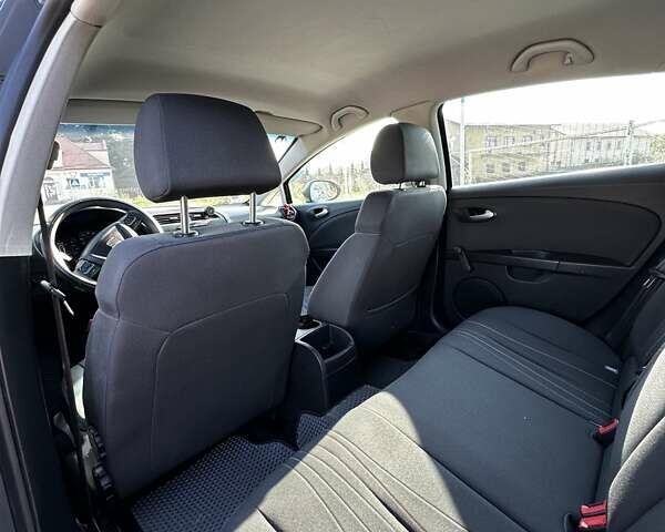 Серый Сеат Леон, объемом двигателя 1.2 л и пробегом 211 тыс. км за 5900 $, фото 4 на Automoto.ua