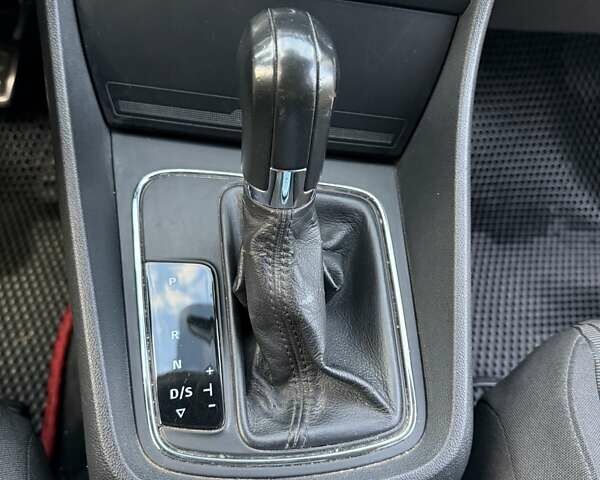 Серый Сеат Леон, объемом двигателя 1.2 л и пробегом 127 тыс. км за 9500 $, фото 8 на Automoto.ua