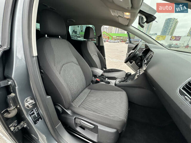 Сірий Сеат Leon, об'ємом двигуна 1.2 л та пробігом 127 тис. км за 9900 $, фото 46 на Automoto.ua