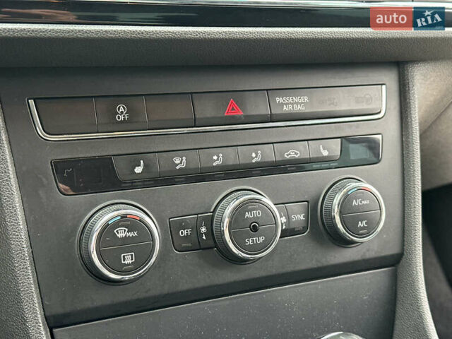 Сірий Сеат Leon, об'ємом двигуна 1.2 л та пробігом 127 тис. км за 9900 $, фото 65 на Automoto.ua