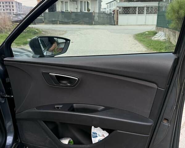 Серый Сеат Леон, объемом двигателя 1.2 л и пробегом 127 тыс. км за 9500 $, фото 4 на Automoto.ua