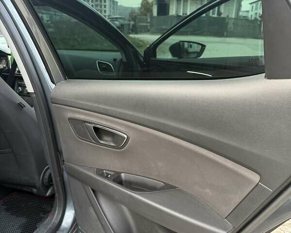 Серый Сеат Леон, объемом двигателя 1.2 л и пробегом 127 тыс. км за 9500 $, фото 5 на Automoto.ua