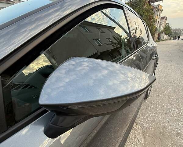 Серый Сеат Леон, объемом двигателя 1.2 л и пробегом 127 тыс. км за 9500 $, фото 18 на Automoto.ua