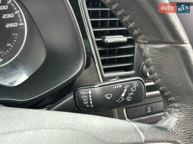 Сірий Сеат Leon, об'ємом двигуна 1.2 л та пробігом 127 тис. км за 9900 $, фото 63 на Automoto.ua