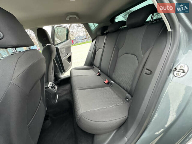 Сірий Сеат Leon, об'ємом двигуна 1.2 л та пробігом 127 тис. км за 9900 $, фото 4 на Automoto.ua