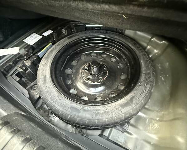 Серый Сеат Леон, объемом двигателя 1.2 л и пробегом 127 тыс. км за 9500 $, фото 17 на Automoto.ua