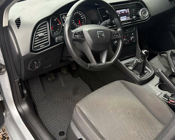 Серый Сеат Леон, объемом двигателя 2 л и пробегом 245 тыс. км за 9799 $, фото 16 на Automoto.ua