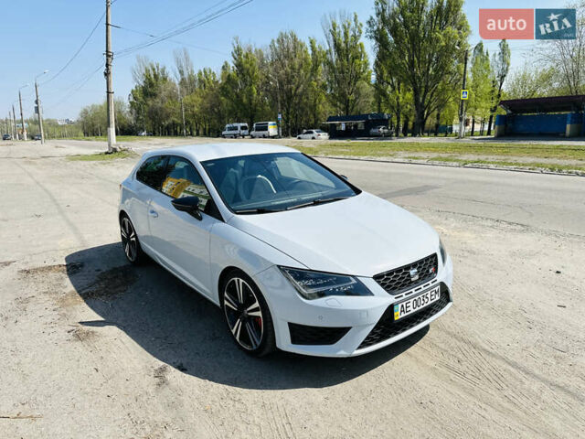 Серый Сеат Леон, объемом двигателя 2 л и пробегом 75 тыс. км за 20999 $, фото 1 на Automoto.ua