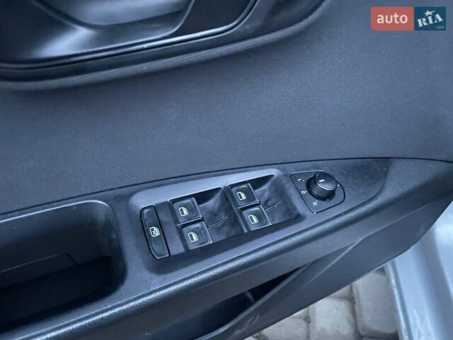 Сірий Сеат Leon, об'ємом двигуна 1.6 л та пробігом 252 тис. км за 7550 $, фото 9 на Automoto.ua