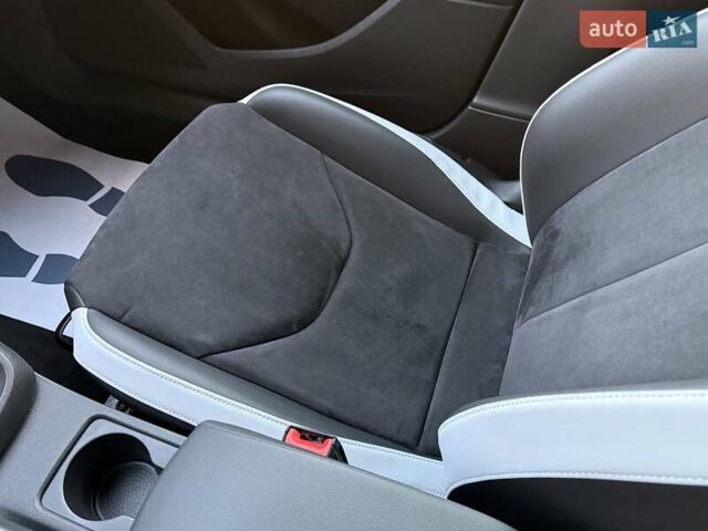Серый Сеат Леон, объемом двигателя 2 л и пробегом 50 тыс. км за 21900 $, фото 50 на Automoto.ua