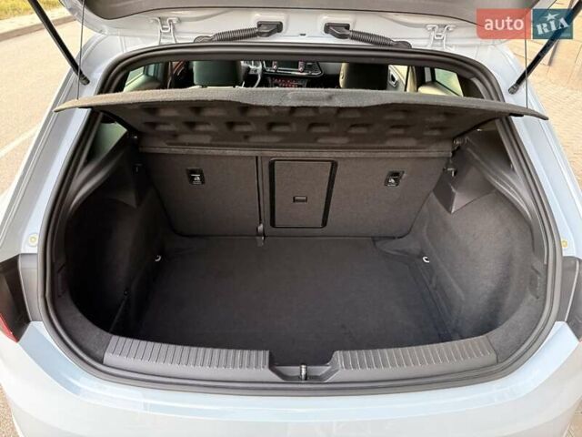 Серый Сеат Леон, объемом двигателя 2 л и пробегом 50 тыс. км за 21900 $, фото 52 на Automoto.ua