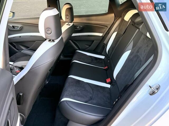 Серый Сеат Леон, объемом двигателя 2 л и пробегом 50 тыс. км за 21900 $, фото 51 на Automoto.ua