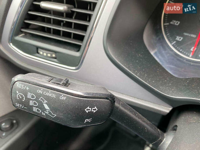Сірий Сеат Leon, об'ємом двигуна 1.6 л та пробігом 158 тис. км за 10800 $, фото 19 на Automoto.ua